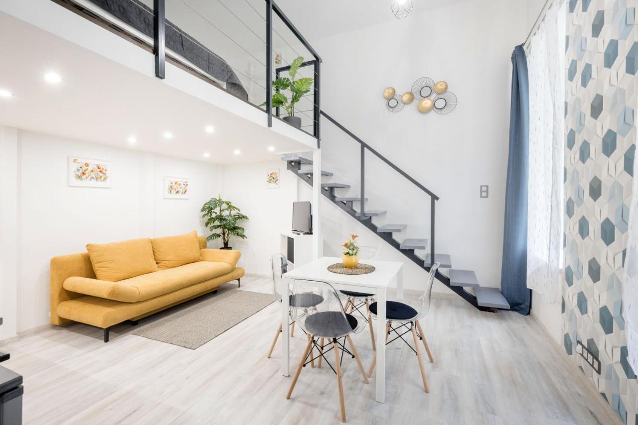 Mirror Apartments Будапеща Екстериор снимка