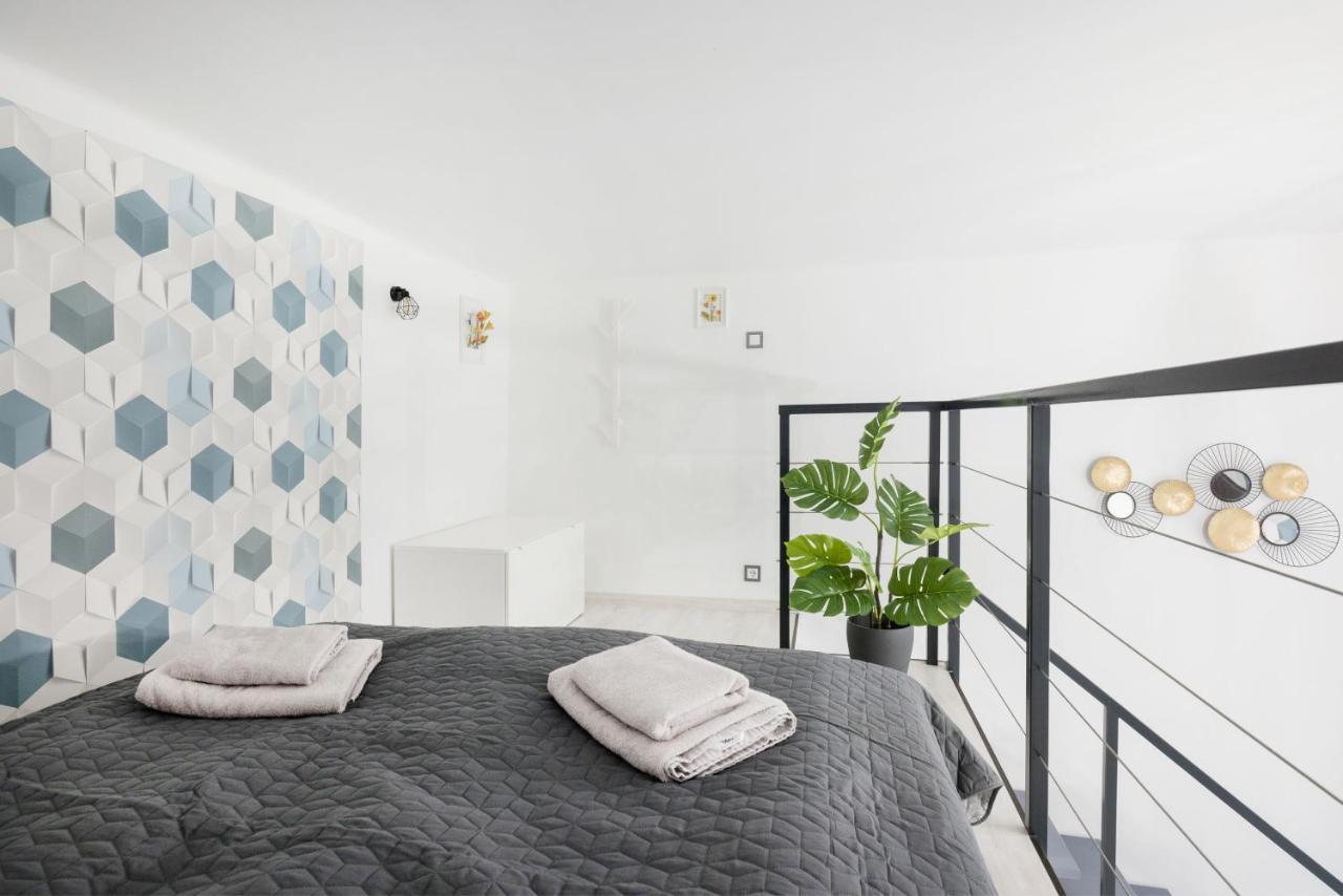 Mirror Apartments Будапеща Екстериор снимка